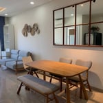 Vermietung einer neuen 2-Schlafzimmer-Wohnung mit Flussblick, Stadtteil Son Tra, Da Nang, Vietnam